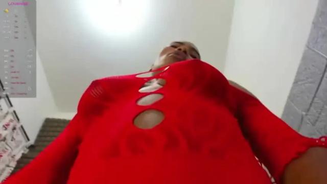 Image 4 of lorrewilliams Stream on Chaturbate on 17 months ago