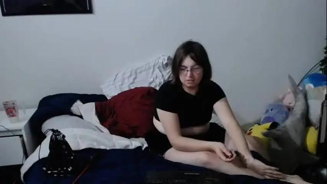 Image 2 of lostbluejay Stream on Chaturbate on 2 months ago