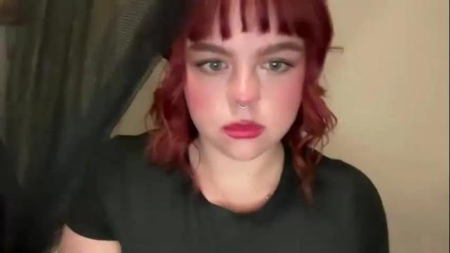 Image 7 of lottiepoppie Stream on Chaturbate on 1 month ago
