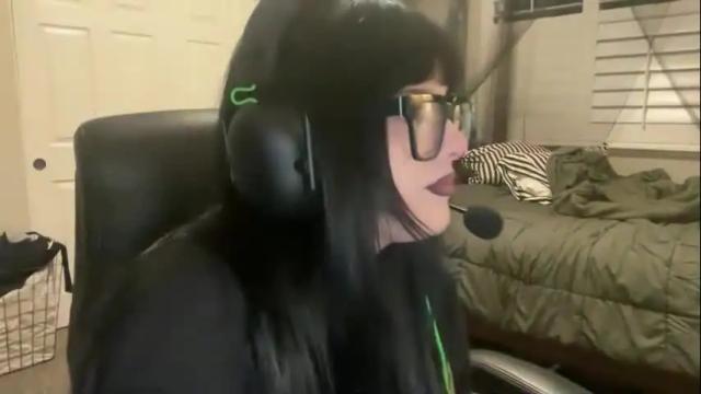 Thumbnail 1, lottiepoppie's Stream at Chaturbate, 1 month ago