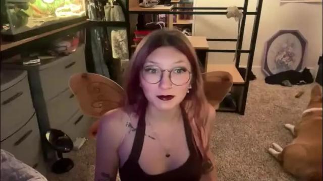 Image 8 of lottiepoppie Stream on Chaturbate on 10 days ago