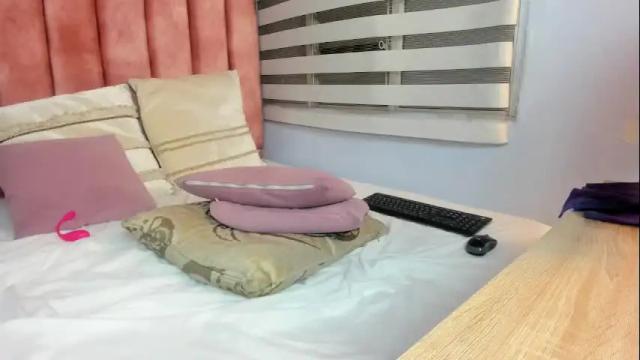 Image 12 of lou_rosse Stream on Chaturbate on 1 month ago