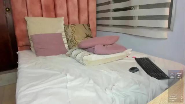 Image 7 of lou_rosse Stream on Chaturbate on 1 month ago