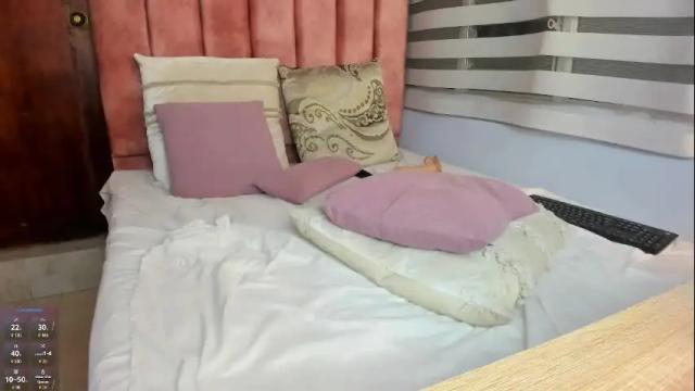 Image 10 of lou_rosse Stream on Chaturbate on 21 days ago