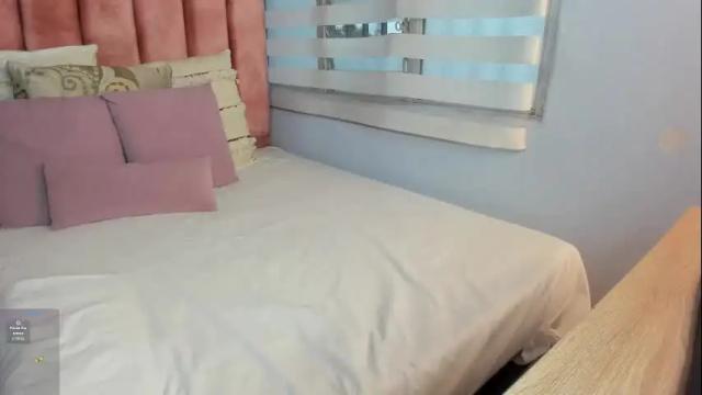 Image 4 of lou_rosse Stream on Chaturbate on 17 days ago