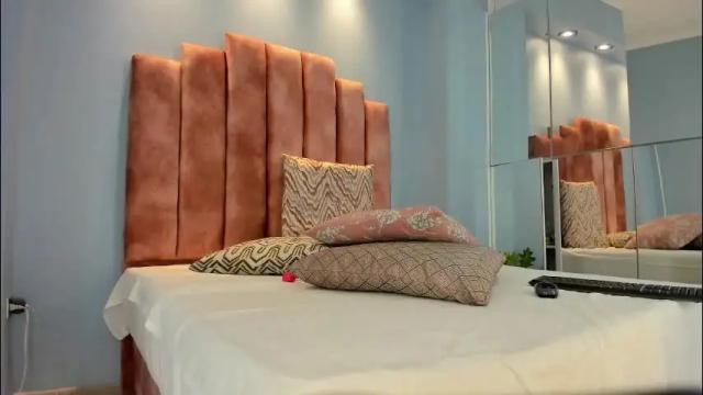 Image 11 of lou_rosse Stream on Chaturbate on 1 month ago