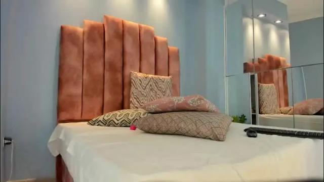 Image 7 of lou_rosse Stream on Chaturbate on 1 month ago