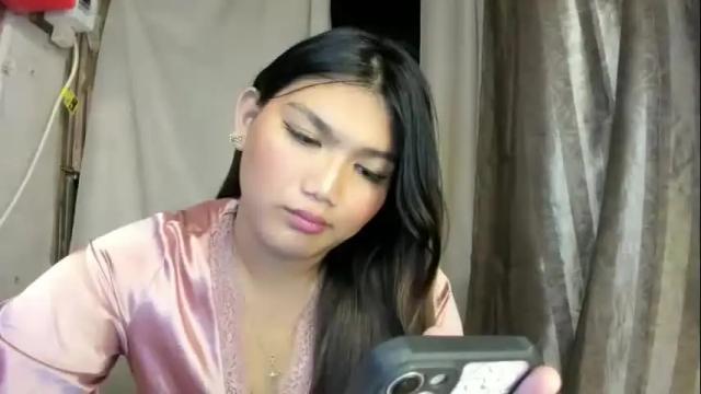 Image 10 of louheart Stream on Chaturbate on 8 days ago