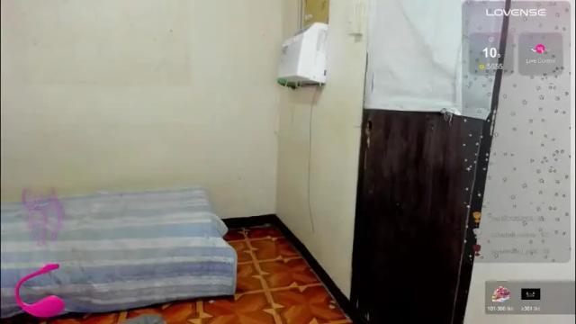 Image 10 of louheart Stream on Chaturbate on 6 days ago