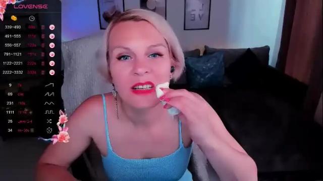 Image 6 of louisa_bay Stream on Chaturbate on 7 months ago