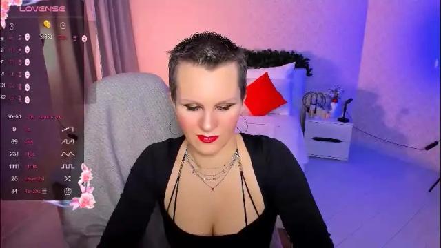 Image 3 of louisa_bay Stream on Chaturbate on 19 days ago