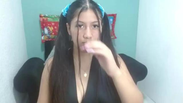 Image 3 of louisafuckboobs Stream on Chaturbate on 16 months ago
