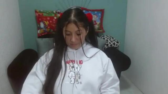 Image 11 of louisafuckboobs Stream on Chaturbate on 16 months ago