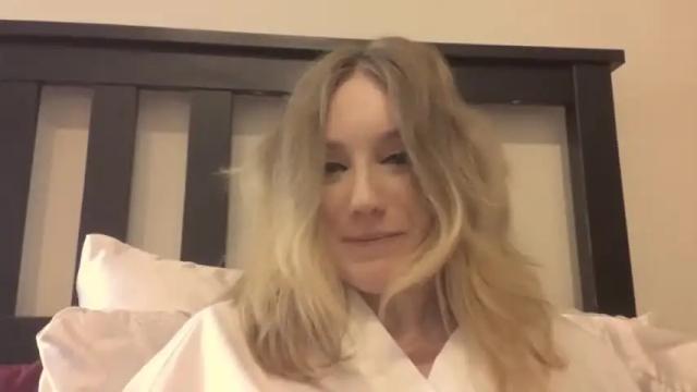 Image 4 of louise1992665946 Stream on Chaturbate on 19 months ago