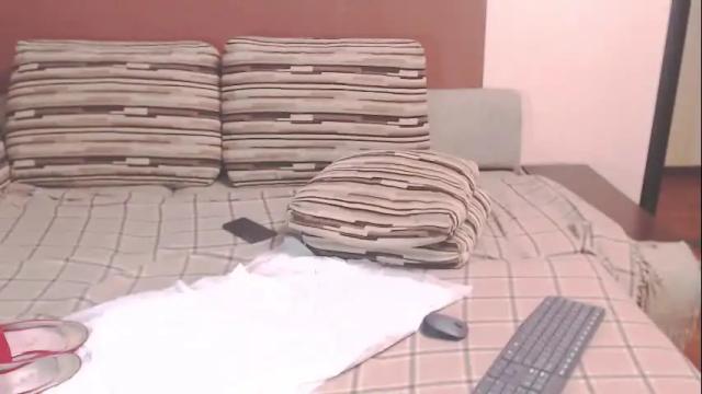 Image 3 of louise_lovee Stream on Chaturbate on 1 month ago