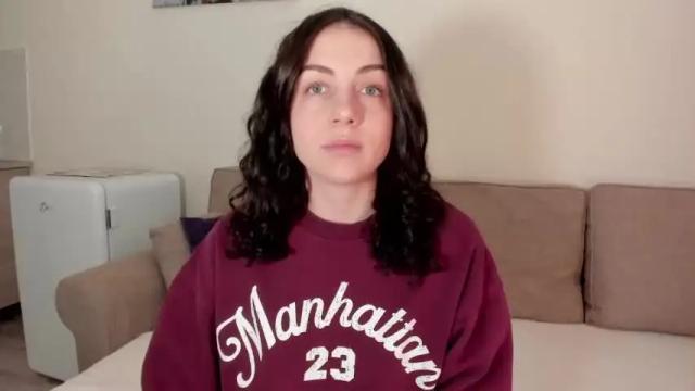 Image 8 of louise_phlox Stream on Chaturbate on 17 months ago