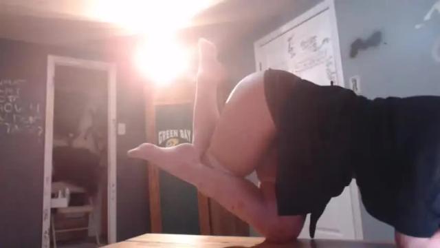 Image 10 of lousygirlfriend Stream on Chaturbate on 16 months ago