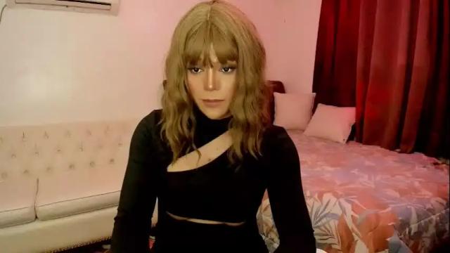 Image 3 of love_angel2323 Stream on Chaturbate on 3 months ago