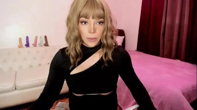 Image 2 of love_angel2323 Stream on Chaturbate on 2 months ago