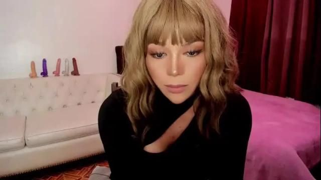 Image 3 of love_angel2323 Stream on Chaturbate on 2 months ago