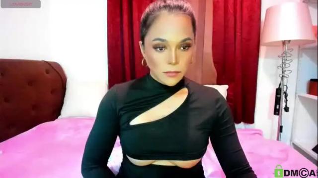 Image 3 of love_angel2323 Stream on Chaturbate on 2 months ago