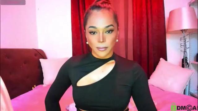 Image 3 of love_angel2323 Stream on Chaturbate on 2 months ago