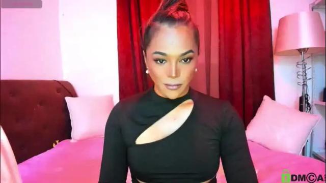 Image 6 of love_angel2323 Stream on Chaturbate on 2 months ago