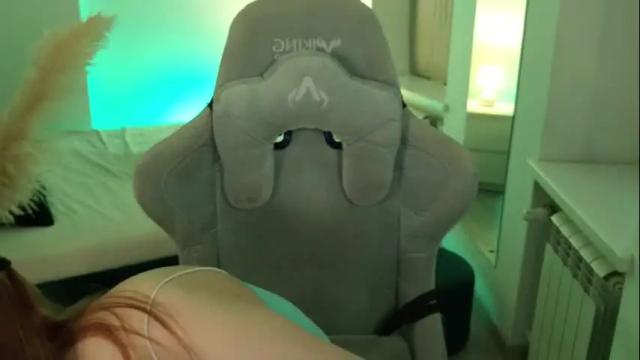 Image 3 of love_call Stream on Chaturbate on 1 month ago