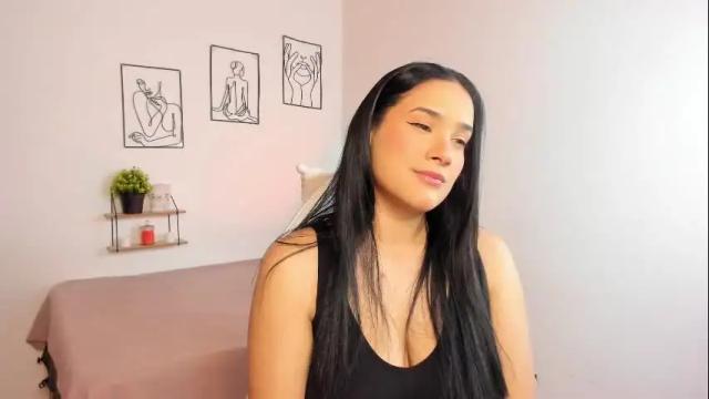Image 11 of love_kris Stream on Chaturbate on 19 days ago