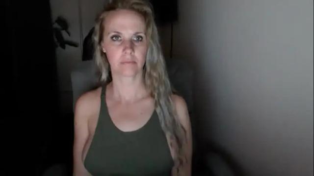 Image 12 of love_on_ Stream on Chaturbate on 1 month ago