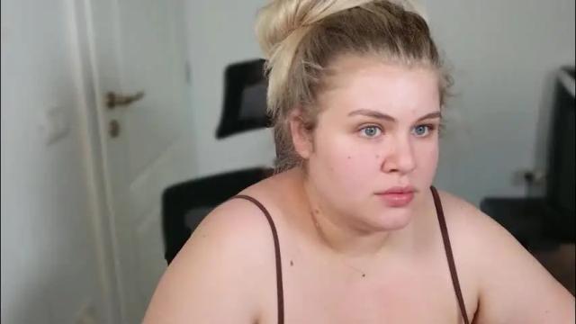 Image 12 of love_wiggy18 Stream on Chaturbate on 3 months ago