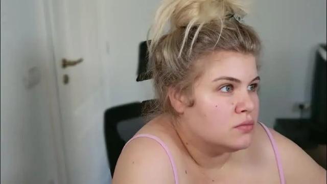 Thumbnail 2, love_wiggy18's Stream at Chaturbate, 3 months ago