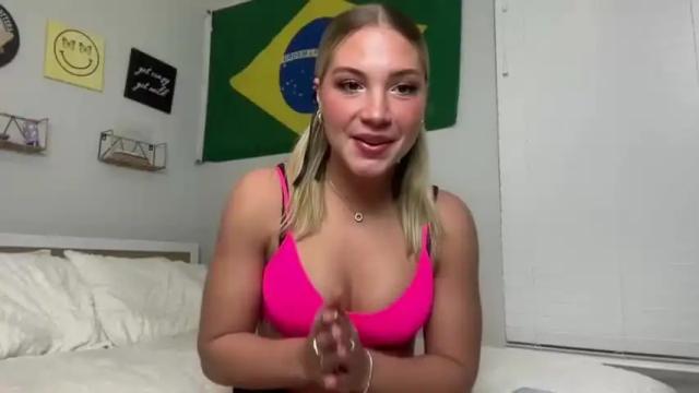 Image 2 of lovecayaxo Stream on Chaturbate on 24 months ago