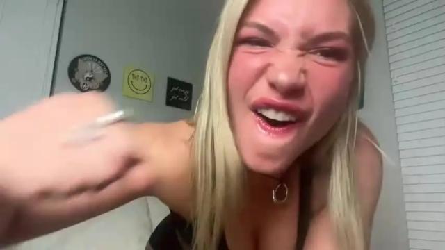 Image 12 of lovecayaxo Stream on Chaturbate on 15 months ago