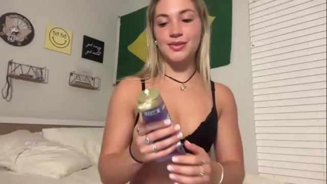 Image 7 of lovecayaxo Stream on Chaturbate on 14 months ago