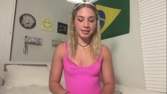 Image 2 of lovecayaxo Stream on Chaturbate on 22 months ago