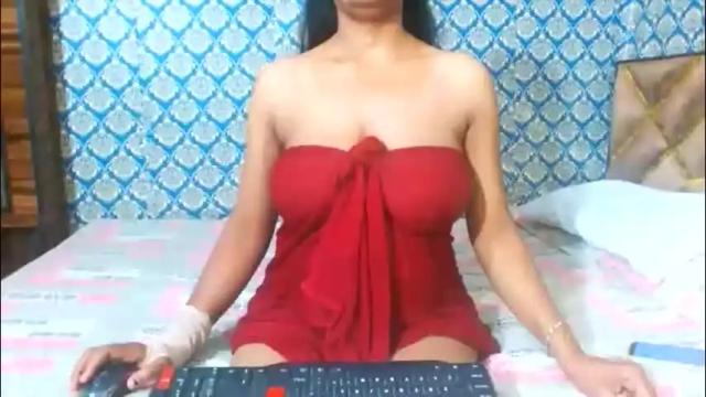 Image 10 of lovefunnitya Stream on Chaturbate on 7 days ago