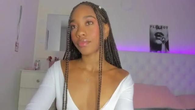 Image 3 of loveit_hermione Stream on Chaturbate on 13 months ago