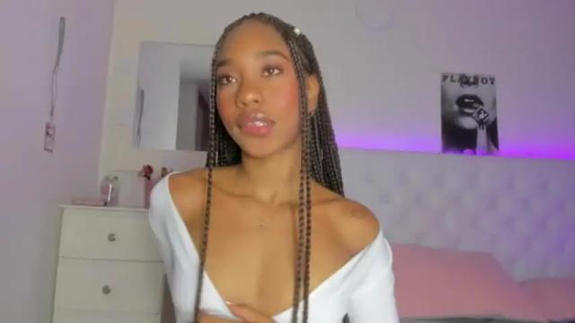 Image 4 of loveit_hermione Stream on Chaturbate on 13 months ago