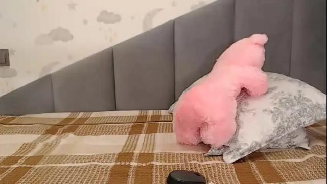 Image 2 of lovellykitty_1 Stream on Chaturbate on 3 months ago