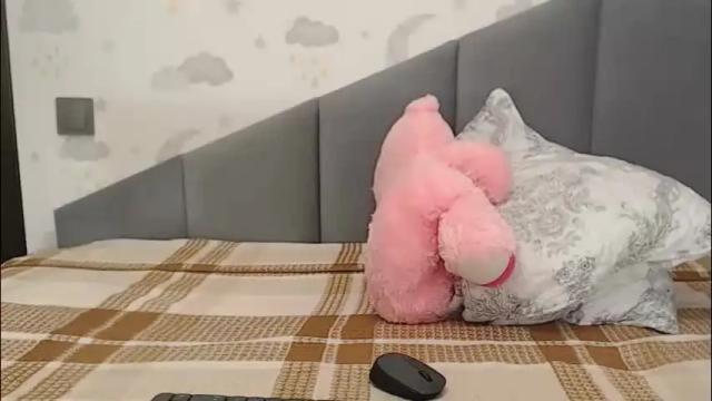 Image 2 of lovellykitty_1 Stream on Chaturbate on 2 months ago