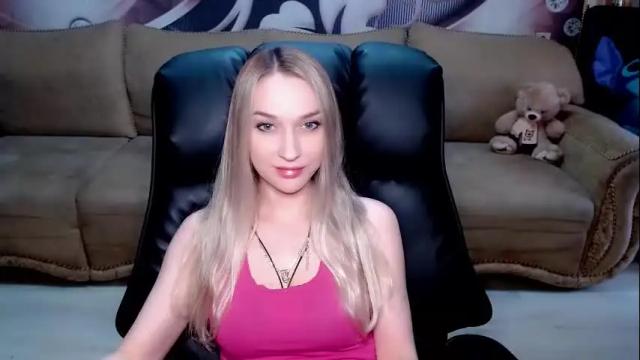 Image 3 of lovellymalina Stream on Chaturbate on 1 month ago