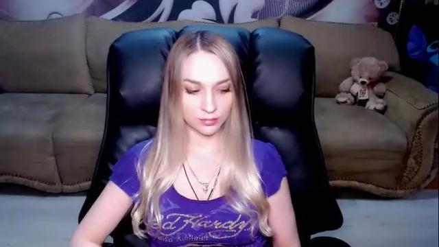 Image 6 of lovellymalina Stream on Chaturbate on 1 month ago
