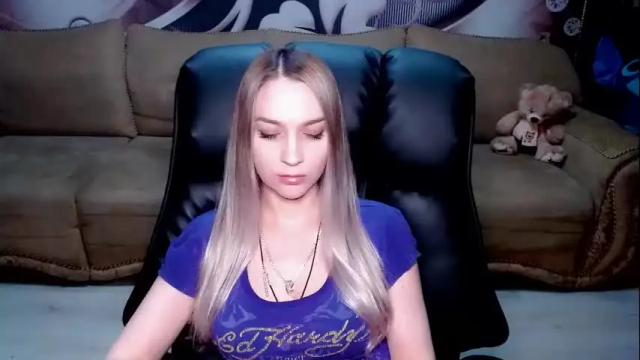 Image 8 of lovellymalina Stream on Chaturbate on 29 days ago