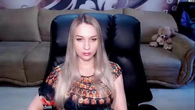 Image 6 of lovellymalina Stream on Chaturbate on 23 days ago
