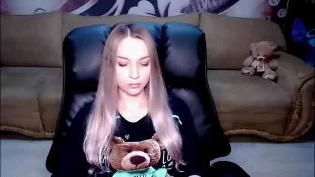 Image 6 of lovellymalina Stream on Chaturbate on 12 days ago