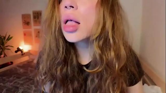 Image 8 of lovelorn_ Stream on Chaturbate on 1 month ago