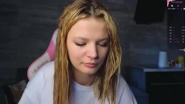 Image 2 of lovely_babyy Stream on Chaturbate on 1 month ago