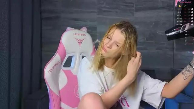 Image 4 of lovely_babyy Stream on Chaturbate on 1 month ago