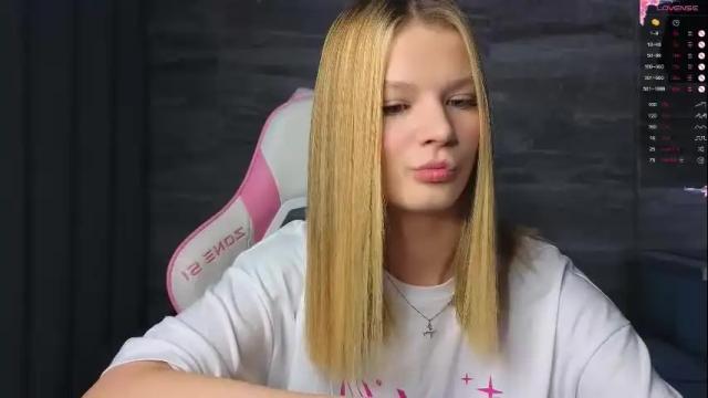 Image 6 of lovely_babyy Stream on Chaturbate on 1 month ago